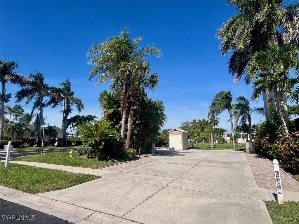 1659 Diamond Lake Circle Naples FL 34114 225076175 image2