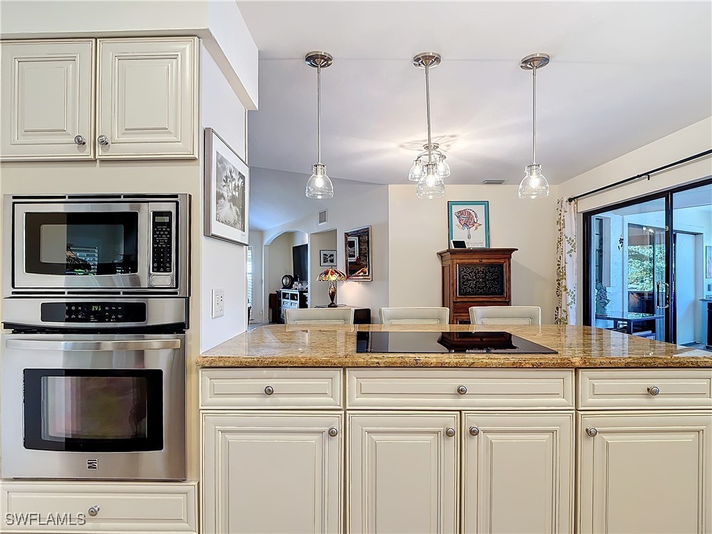 1659 Sandpiper Street #E Naples FL 34102 225072383 image20