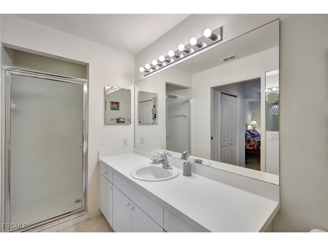16595 Lake Circle Drive #224 Fort Myers FL 33908 2025025900 image18