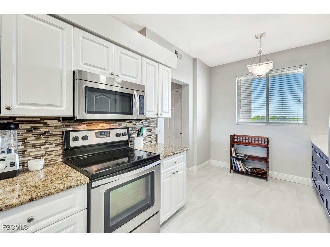 16595 Lake Circle Drive #234 Fort Myers FL 33908 2025024179 image13