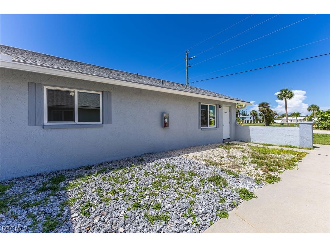 16599 Davis Road Fort Myers FL 33908 2026011321 image4