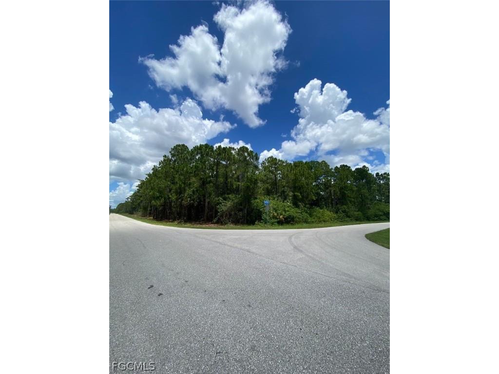 166 Ocean Park Drive Lehigh Acres FL 33972 2026007846 image2