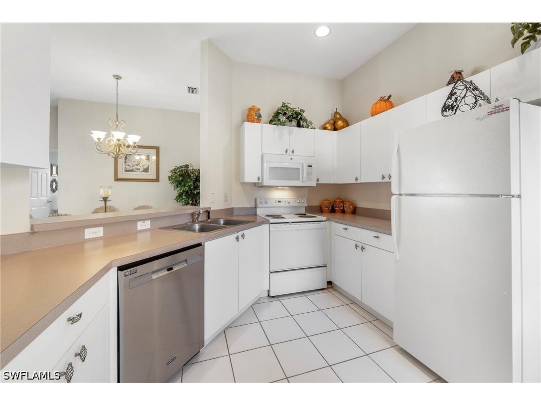 166 Vintage Circle #201 Naples FL 34119 226017485 image11