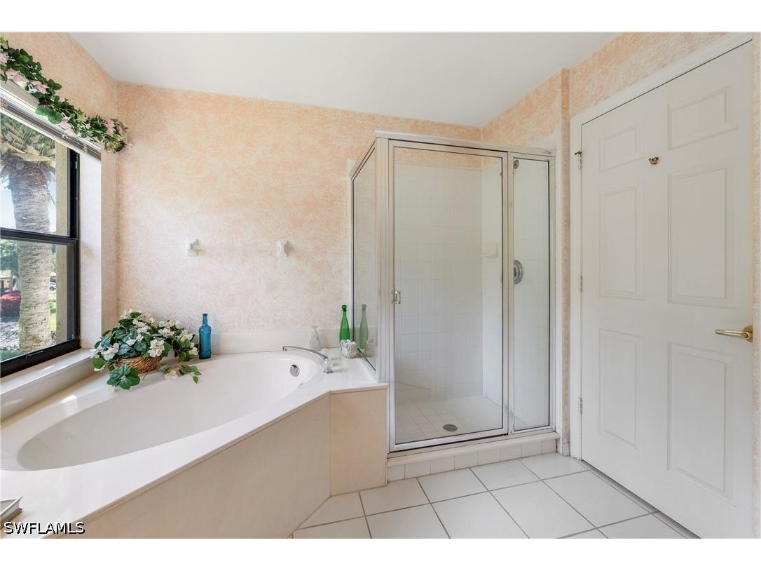 166 Vintage Circle #201 Naples FL 34119 226017485 image17