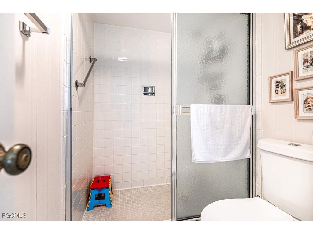 1660 Pine Valley Drive #201 Fort Myers FL 33907 2025002418 image8