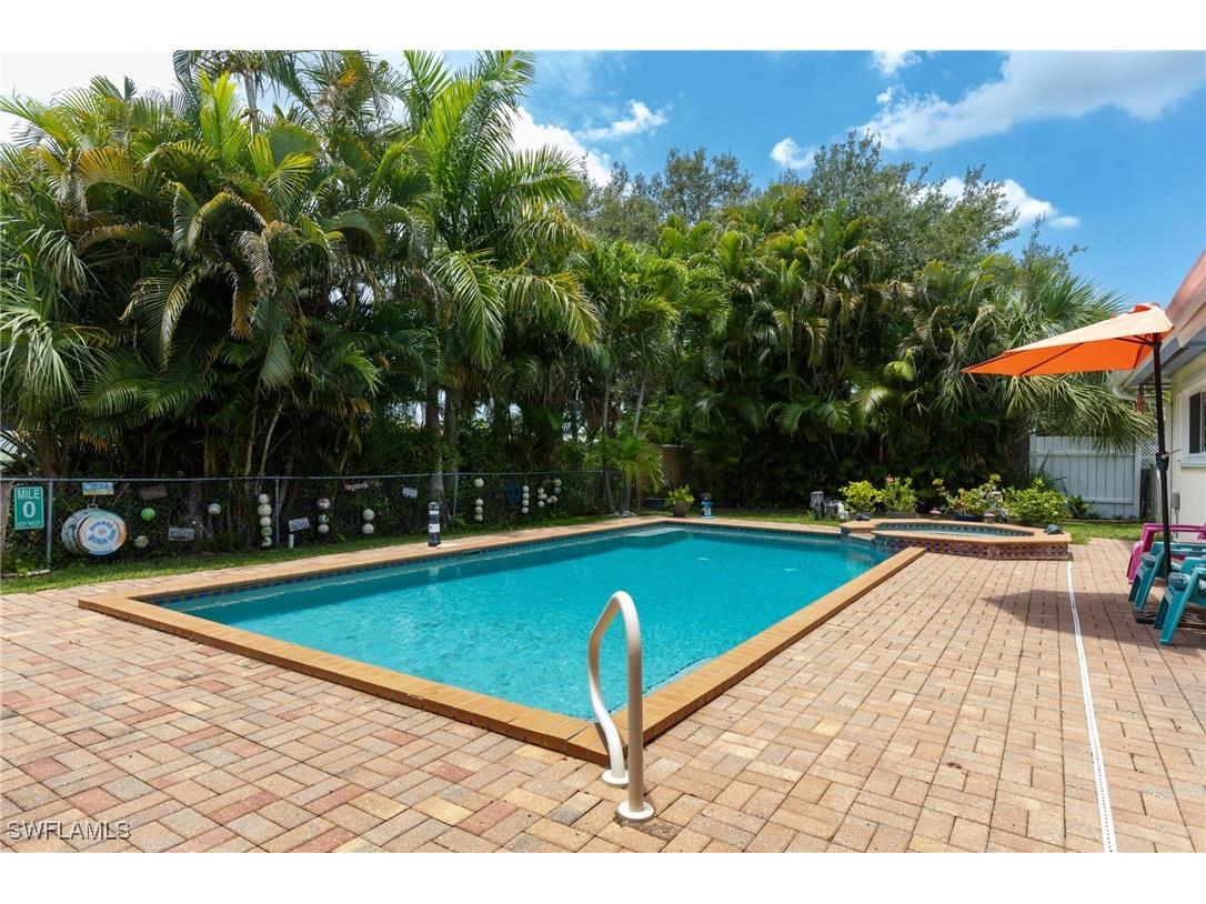 1660 S Hermitage Road Fort Myers FL 33919 225061341 image4