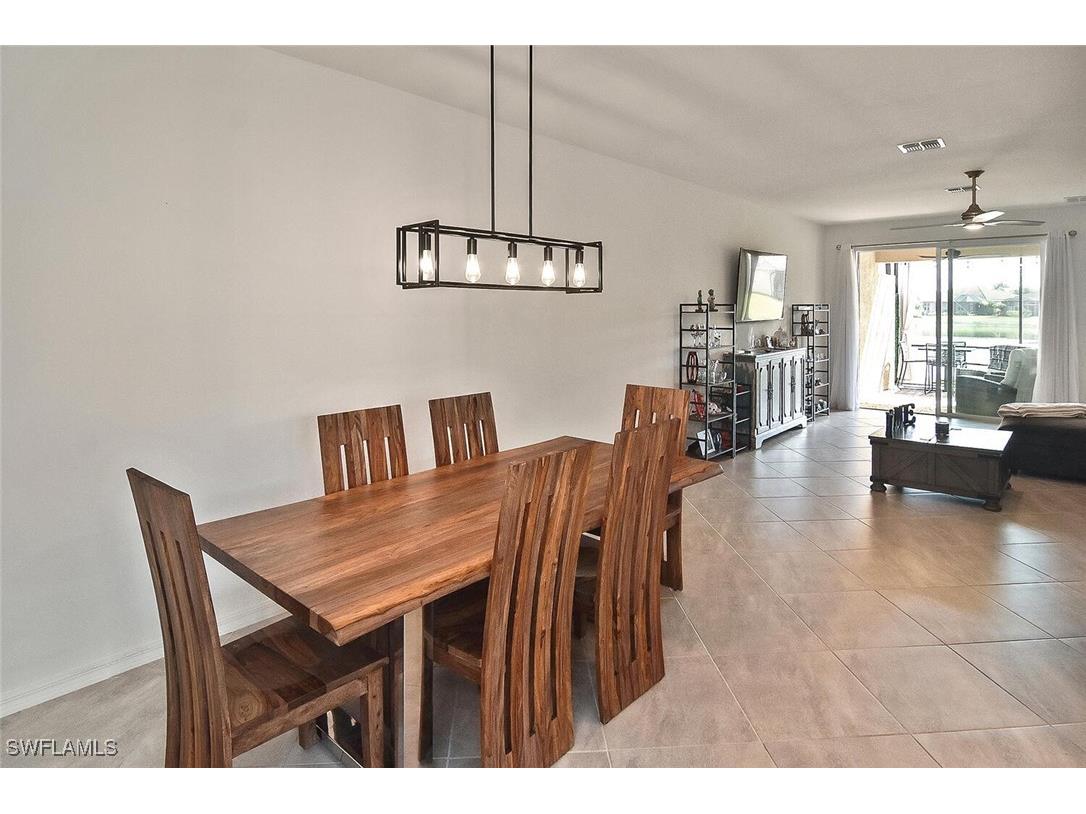 1661 Alameda Drive Naples FL 34120 225069795 image10