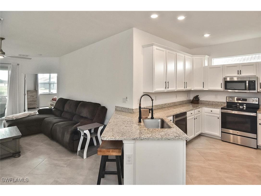 1661 Alameda Drive Naples FL 34120 225069795 image18