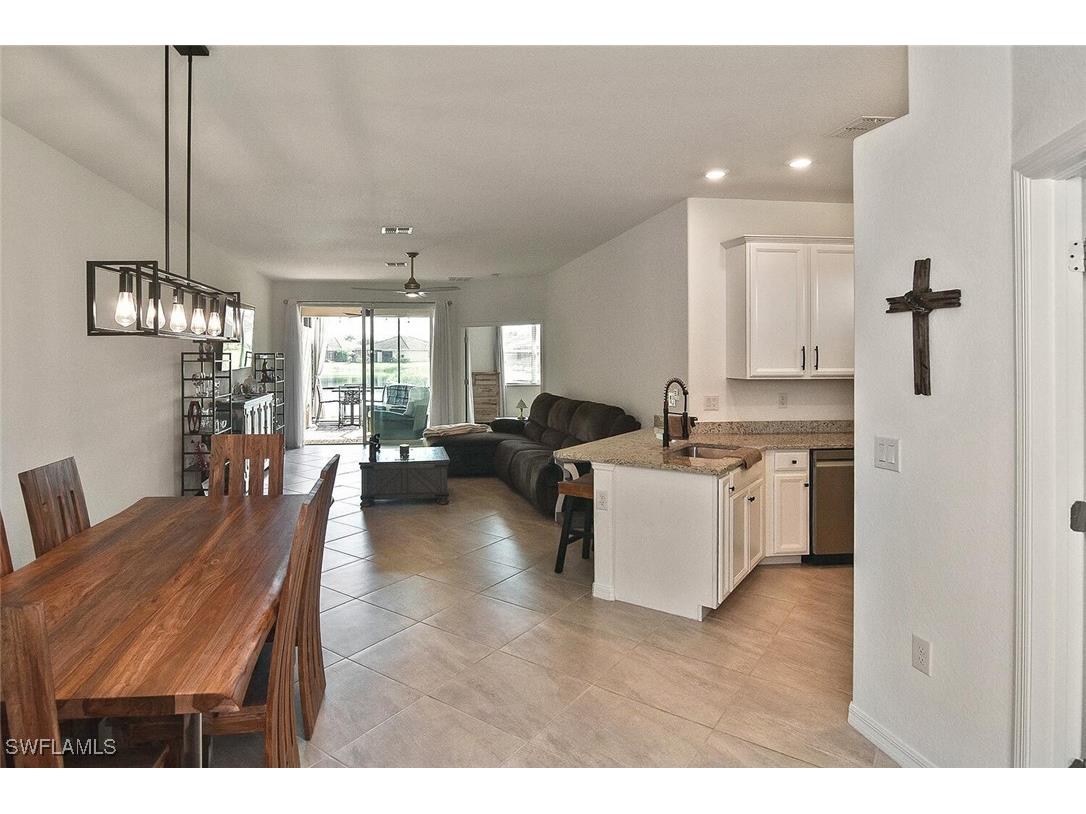 1661 Alameda Drive Naples FL 34120 225069795 image19