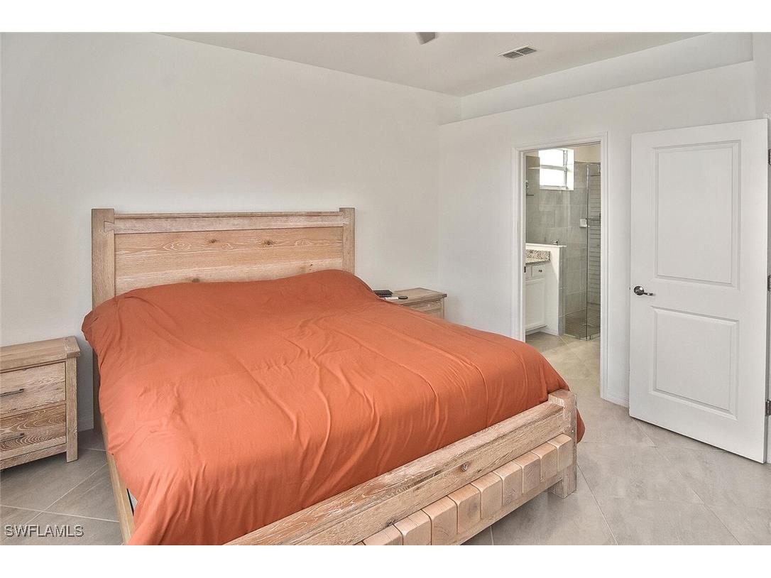 1661 Alameda Drive Naples FL 34120 225069795 image24