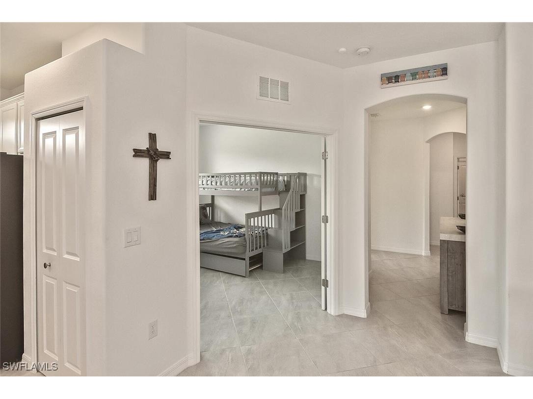 1661 Alameda Drive Naples FL 34120 225069795 image39