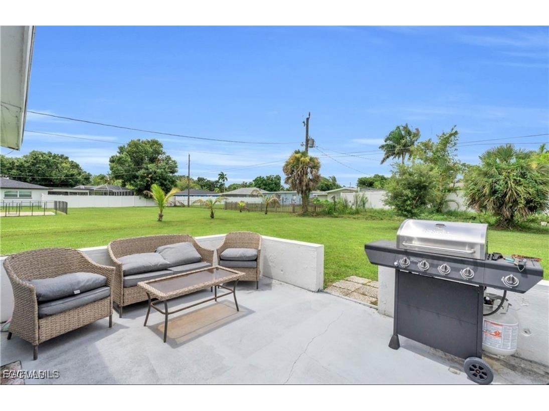 1661 Coronado Road Fort Myers FL 33904 2025024016 image41