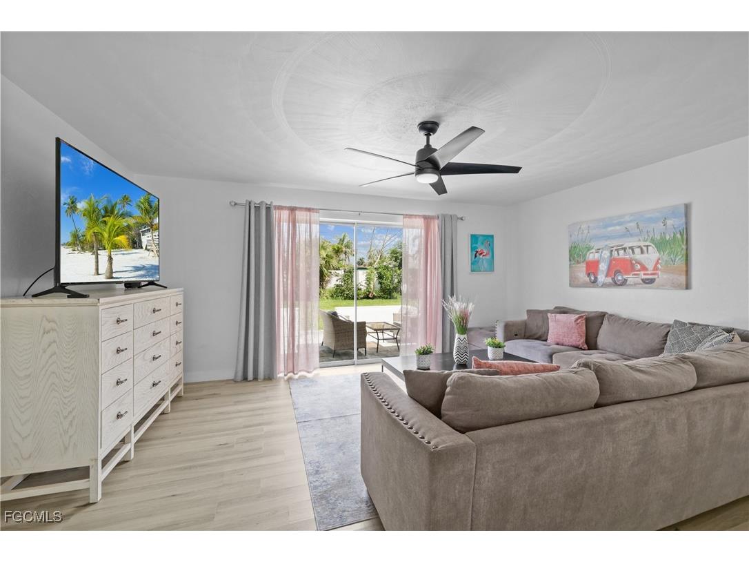 1661 Coronado Road Fort Myers FL 33904 2025024016 image7