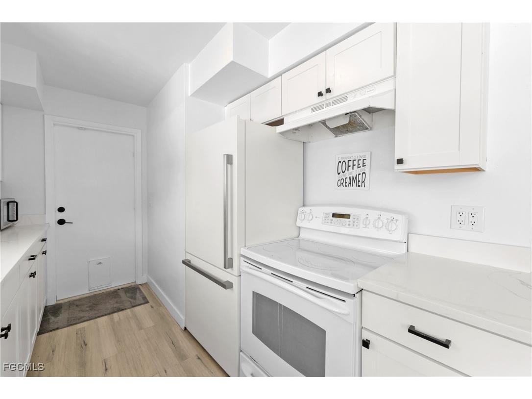 1661 Coronado Road Fort Myers FL 33904 2025024016 image9