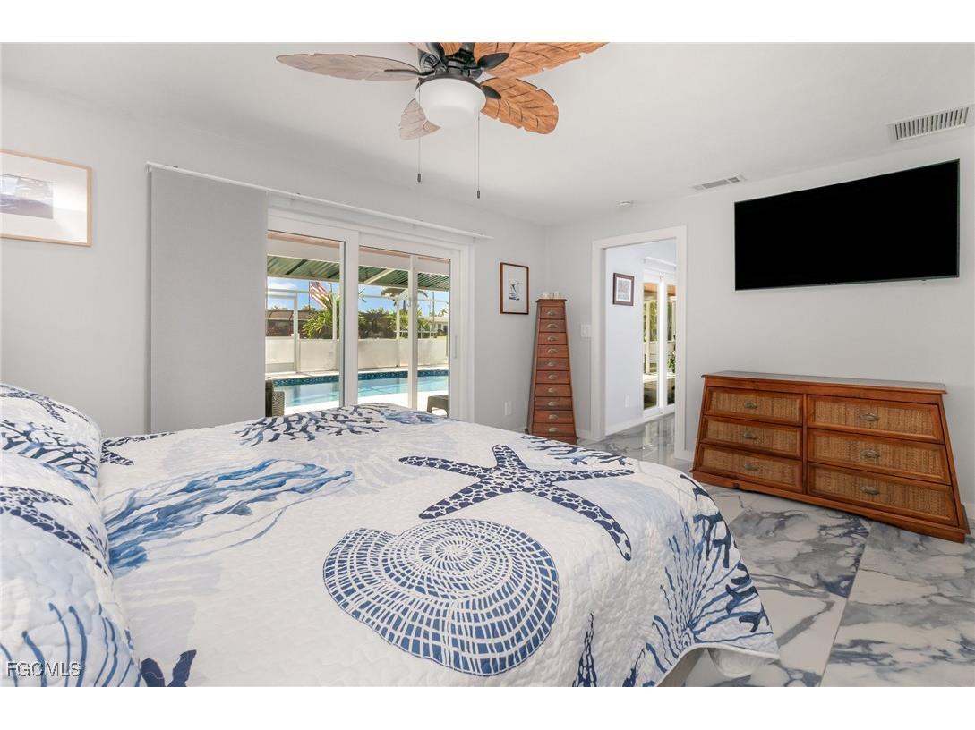 1661 Swan Terrace North Fort Myers FL 33903 2025017907 image21