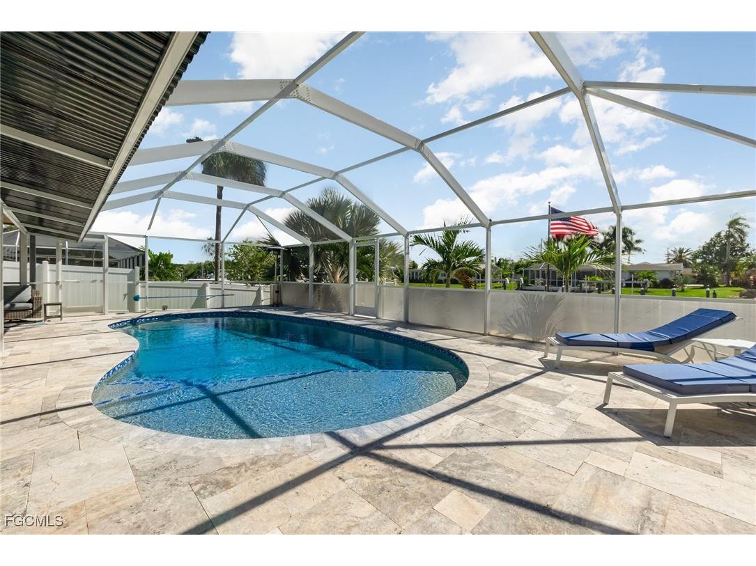 1661 Swan Terrace North Fort Myers FL 33903 2025017907 image29