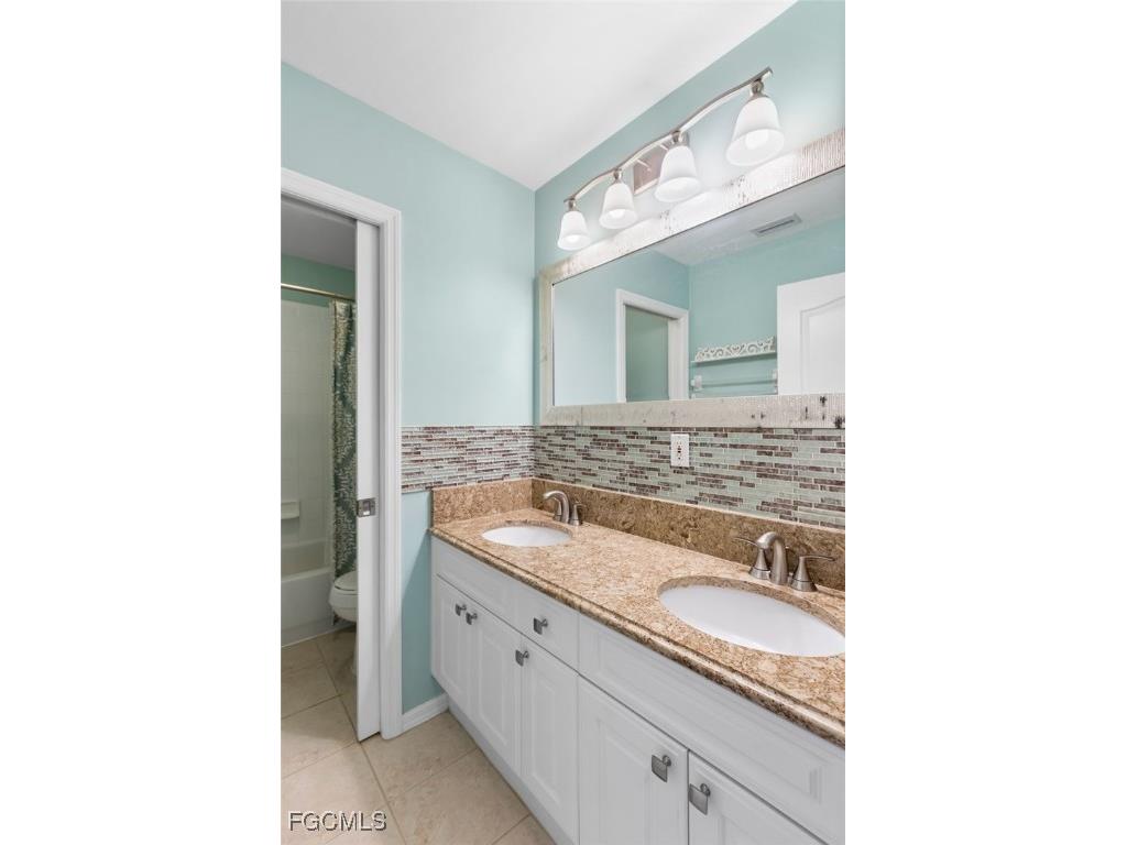 16620 Wellington Lakes Circle Fort Myers FL 33908 2025017998 image38