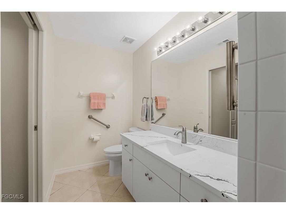 16625 Lake Circle Drive #518 Fort Myers FL 33908 2025008429 image25