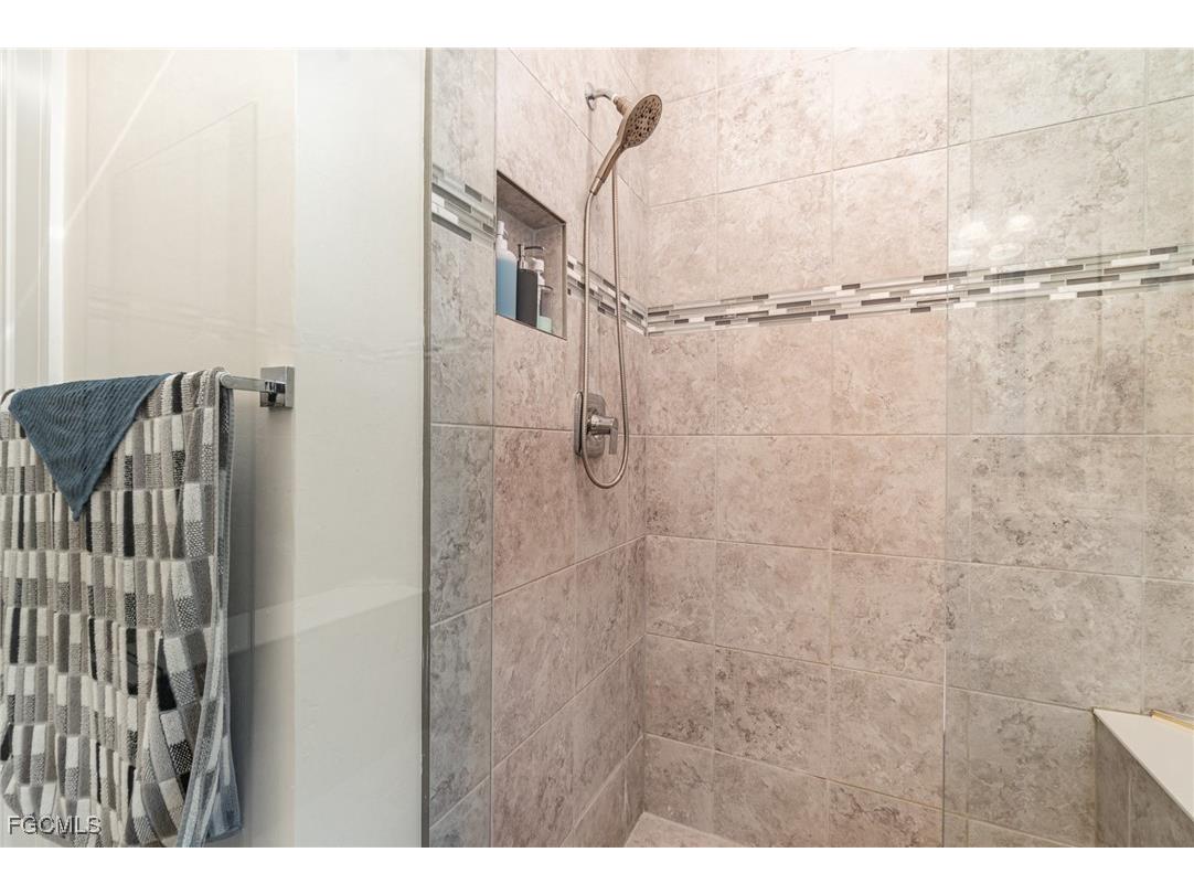 16629 Rolling Rock Boulevard Alva FL 33920 2025013649 image18