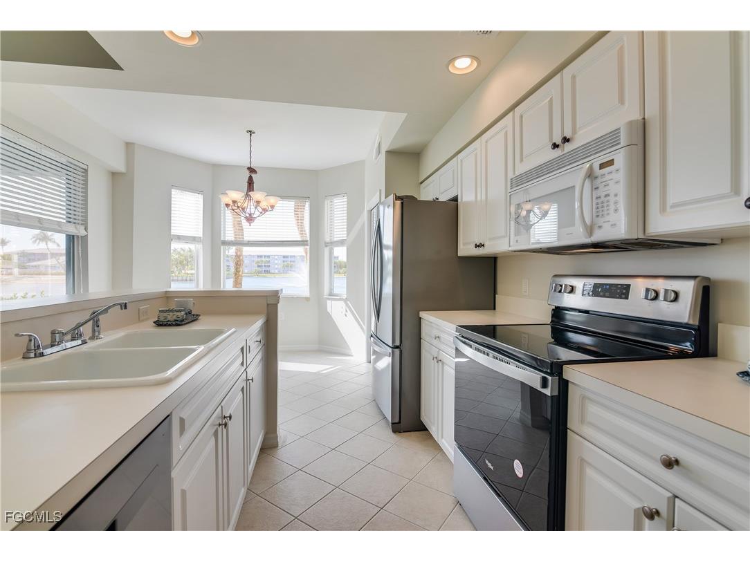 16635 Lake Circle Drive #613 Fort Myers FL 33908 2025024949 image10