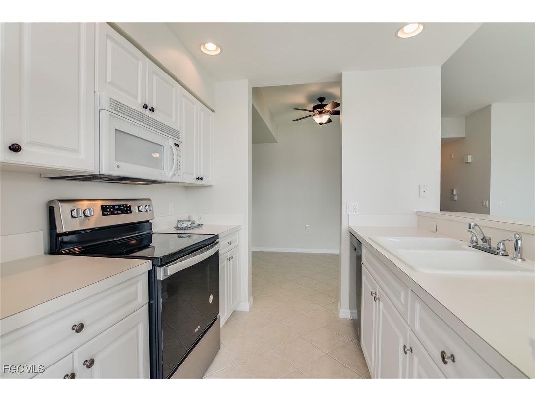 16635 Lake Circle Drive #613 Fort Myers FL 33908 2025024949 image9