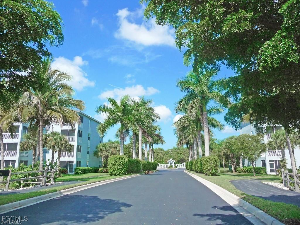 16645 Lake Circle Drive #732 Fort Myers FL 33908 2025000364 image2
