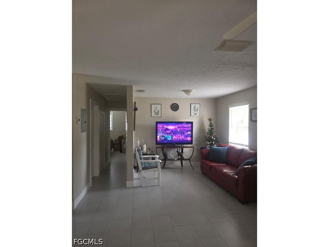 1665 Moreno Avenue Fort Myers FL 33901 2026024812 image5