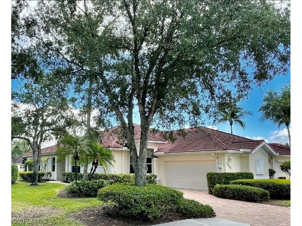 1665 Tarpon Bay Drive S #33 Naples FL 34119 223038654 image1