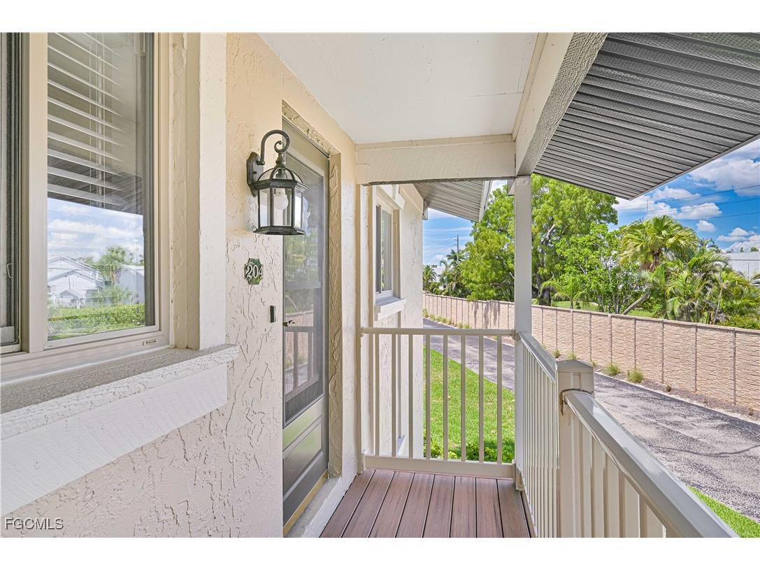 16650 Partridge Place Road #204 Fort Myers FL 33908 2025008726 image2