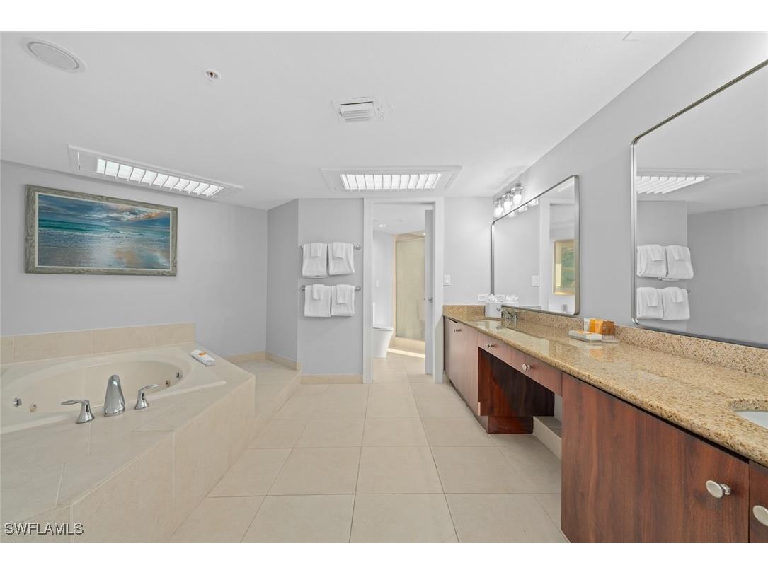 1666 Lands End Village Captiva FL 33924 224103346 image25