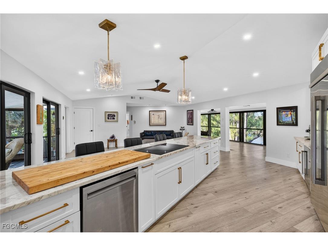 1666 Middle Gulf Drive Sanibel FL 33957 2026003542 image15