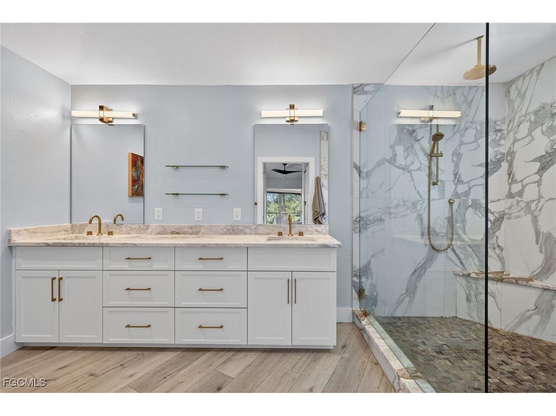 1666 Middle Gulf Drive Sanibel FL 33957 2026003542 image20