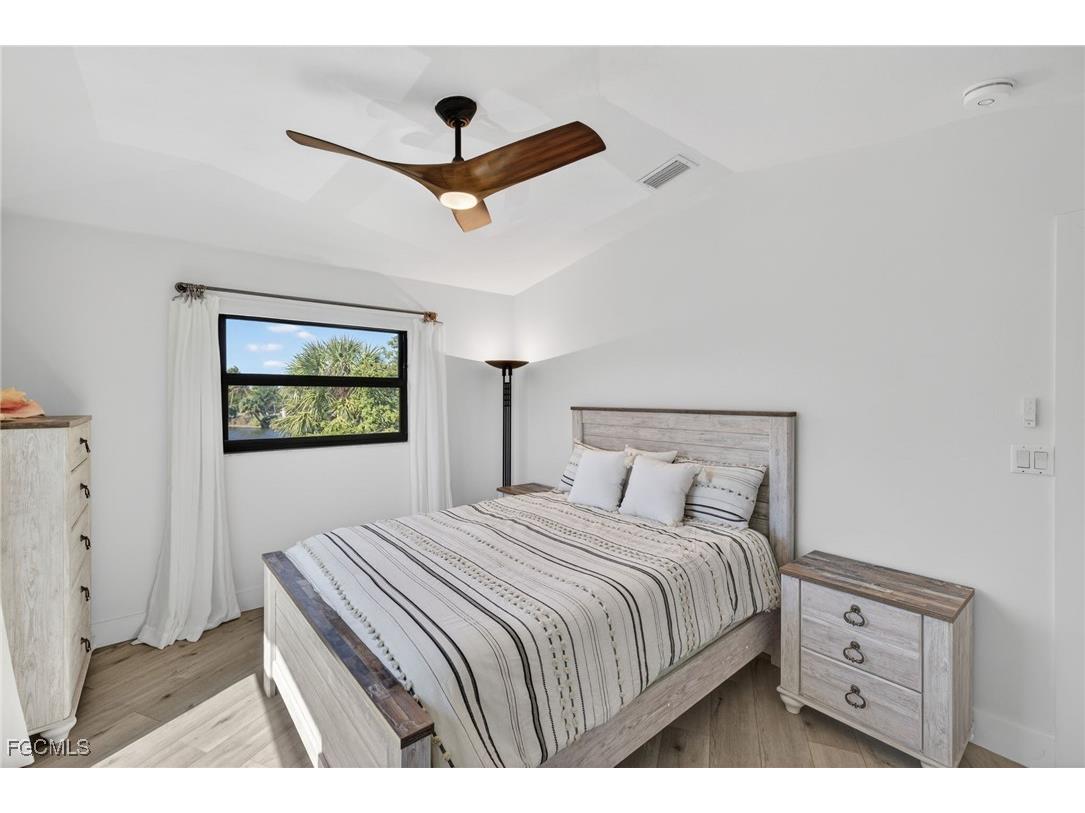 1666 Middle Gulf Drive Sanibel FL 33957 2026003542 image22