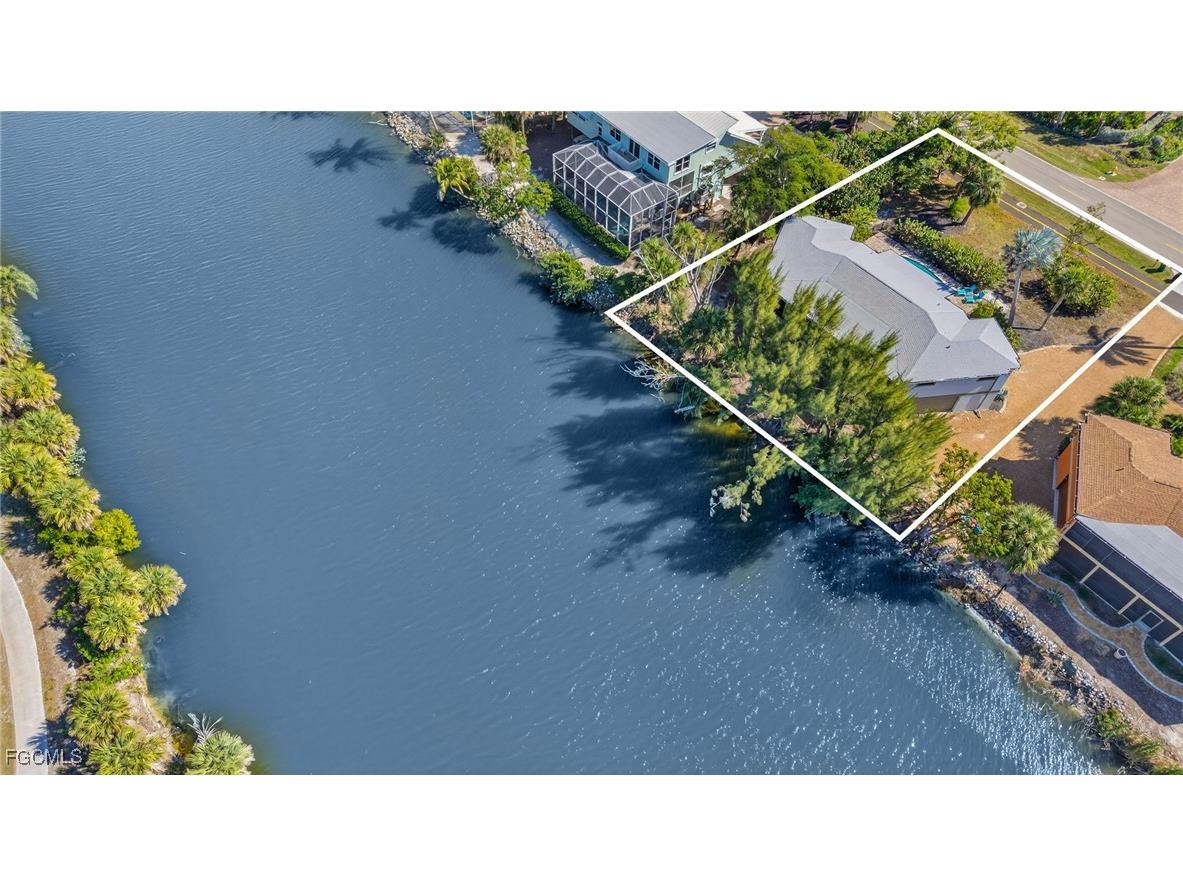 1666 Middle Gulf Drive Sanibel FL 33957 2026003542 image48