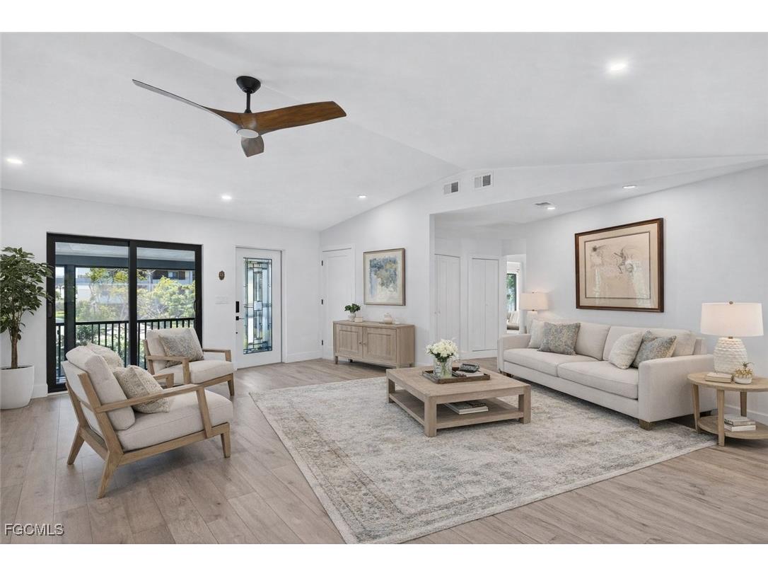 1666 Middle Gulf Drive Sanibel FL 33957 2026003542 image6