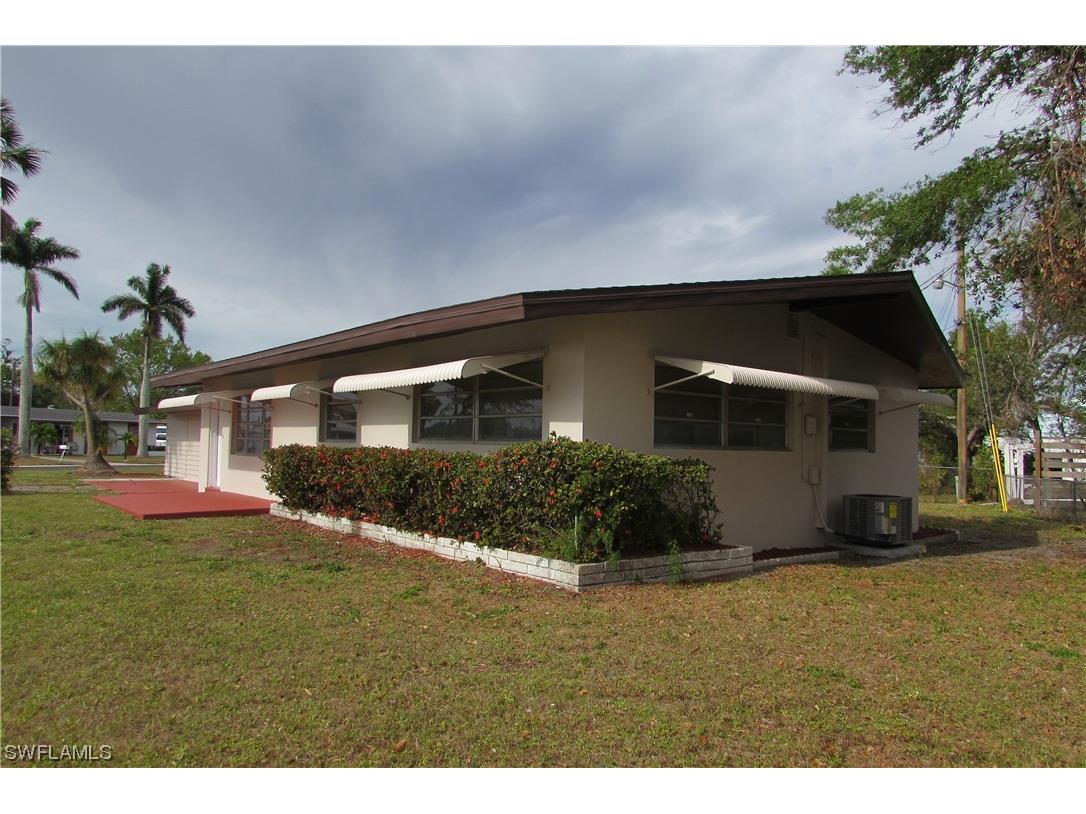 1667 Rudy Court Fort Myers FL 33901 223019612 image1