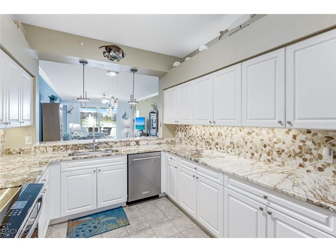 16685 Lake Circle Drive #1012 Fort Myers FL 33908 2025011236 image13