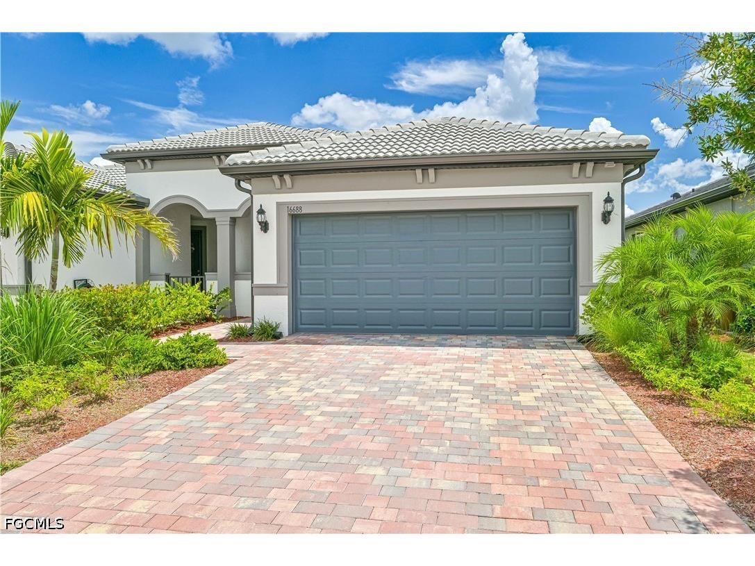 16688 Rolling Rock Boulevard Alva FL 33920 2026019188 image1