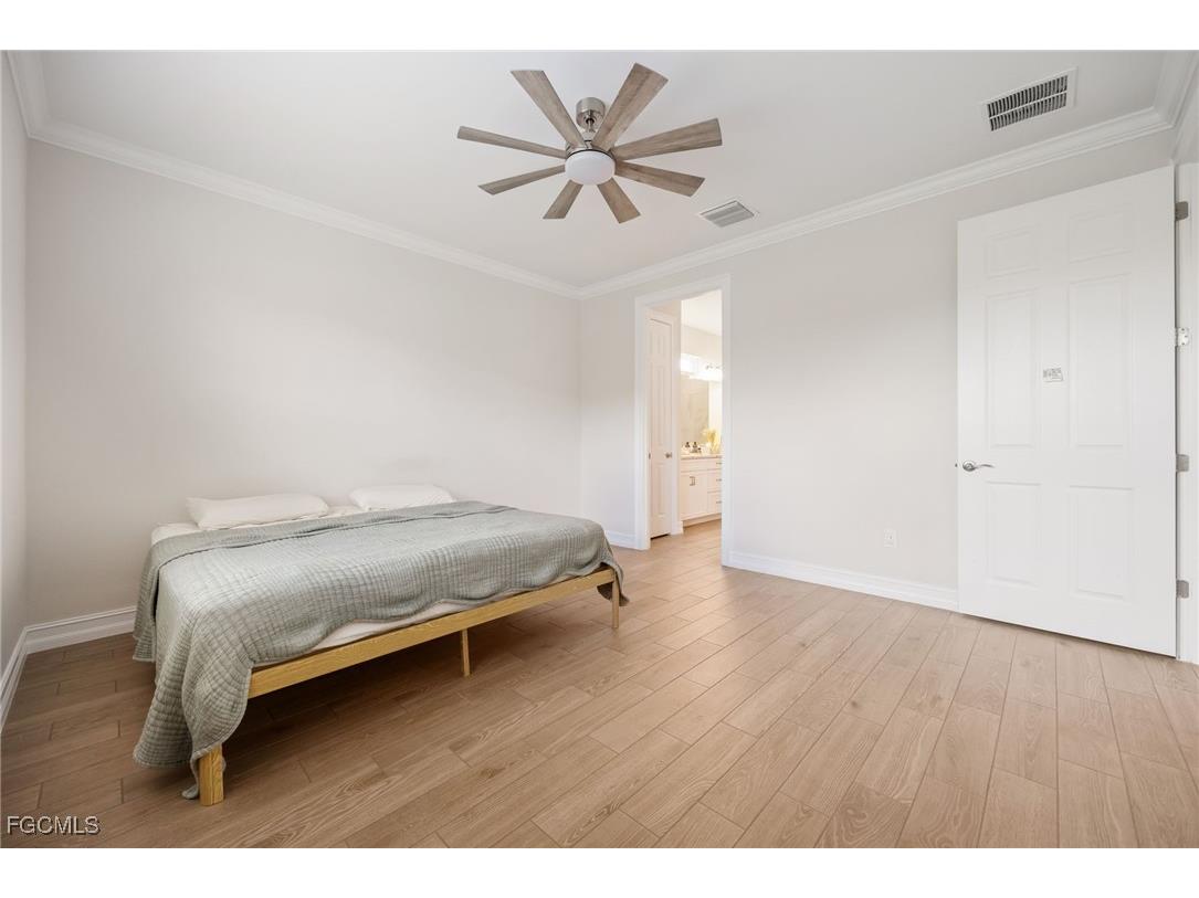 16697 Seasons Coast Drive Bonita Springs FL 34135 2025016216 image19