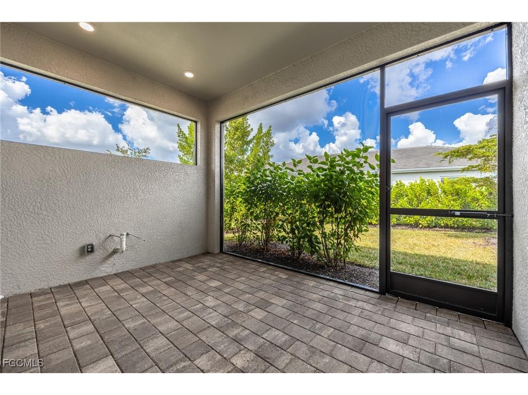 16697 Seasons Coast Drive Bonita Springs FL 34135 2025016216 image27