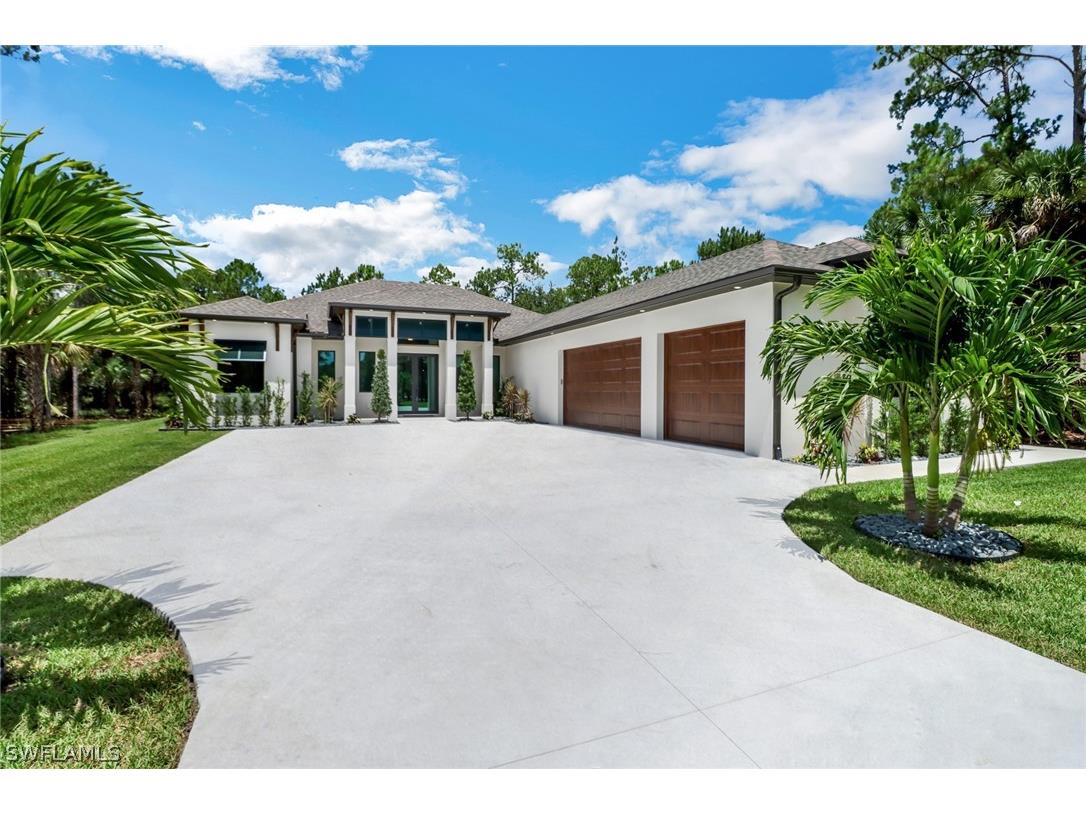 167 9th Street SW Naples FL 34117 224055750 image1