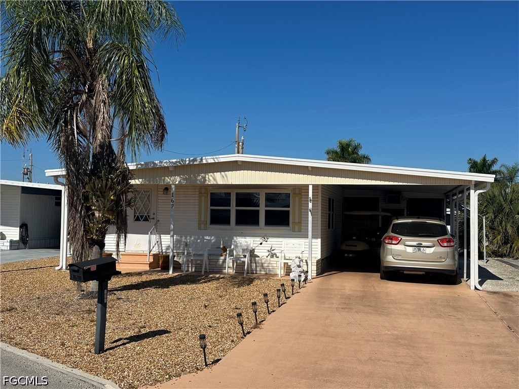 167 Chisholm Trail North Fort Myers FL 33917 2026020990 image1