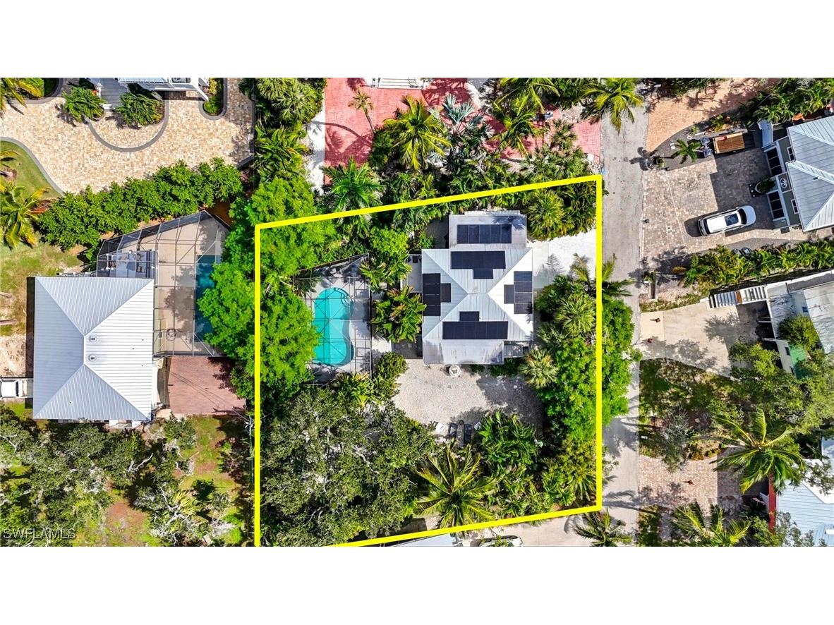 167 Coconut Drive Fort Myers Beach FL 33931 225071251 image1