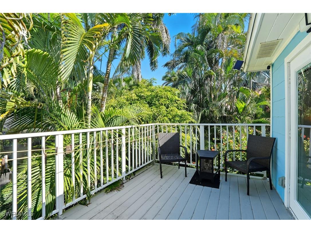 167 Coconut Drive Fort Myers Beach FL 33931 225071251 image18