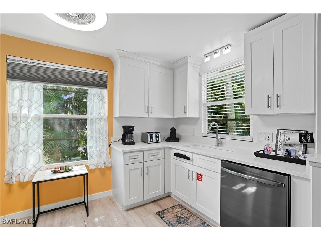 167 Coconut Drive Fort Myers Beach FL 33931 225071251 image7