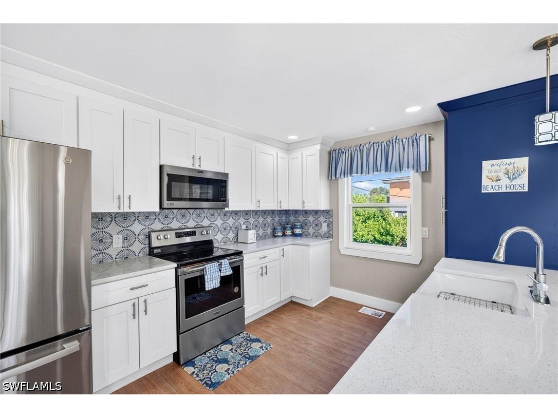 167 Mandalay Road Fort Myers Beach FL 33931 226020015 image17