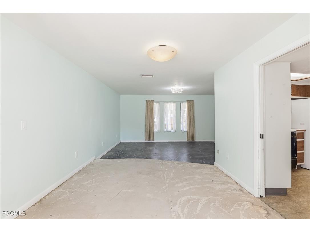 1670 Braman Avenue Fort Myers FL 33901 2026004833 image5