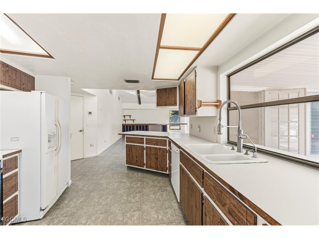 1670 Braman Avenue Fort Myers FL 33901 2026004833 image6