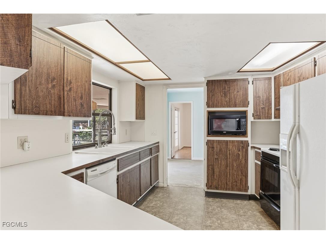 1670 Braman Avenue Fort Myers FL 33901 2026004833 image7