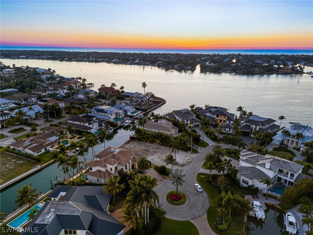 1670 Dolphin Court Naples FL 34102 226005747 image17